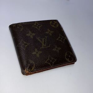 Authentic Louis Vuitton Monogram Mens Bifold Wallet